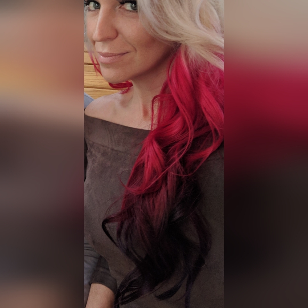 Overtone Vibrant Extreme Pink Hair Coloring Conditioner Set - Picture 14 of 15